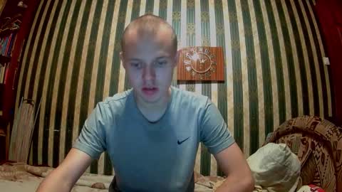 Snapshot of leo_timm chatting on 09.17.25 leo_timm online show from 09.17.25