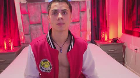 leomonnroe online show from 02.08.26