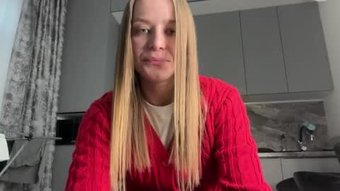 Snapshot of leona_grand chatting on 06.03.26 Emma online show from 06.03.26