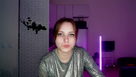 Snapshot of leonaalove chatting on 04.02.26 Leonaalove online show from 04.02.26