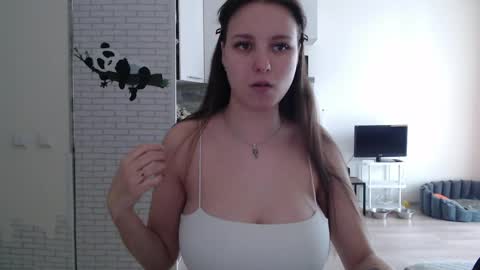Snapshot of leonaalove chatting on 04.07.26 Leonaalove online show from 04.07.26