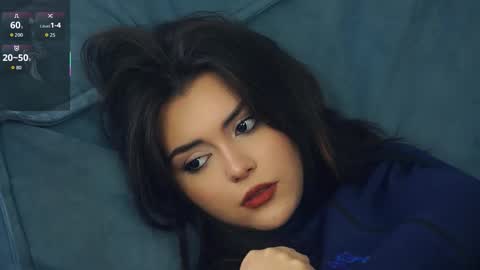 Snapshot of leonardarizk chatting on 10.03.25 Mia online show from 10.03.25