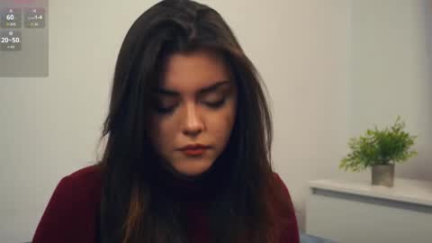 Snapshot of leonardarizk chatting on 10.26.25 Mia online show from 10.26.25