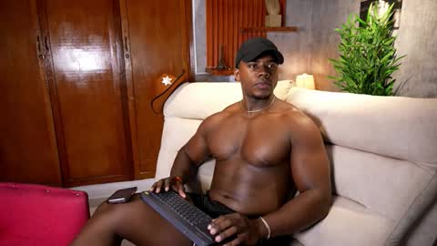 Leandro jones online show from 10.15.25