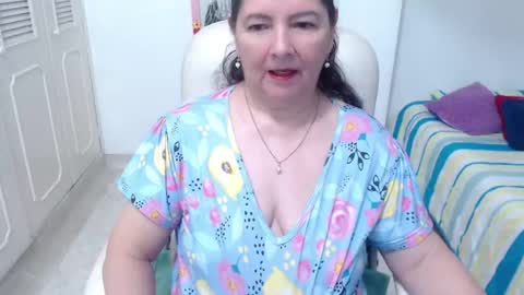 leonela   online show from 05.18.26