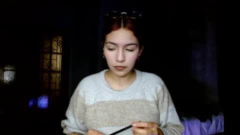 leonela  online show from 10.23.25