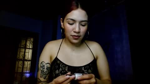 leonela  online show from 10.26.25