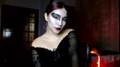 leonela  online show from 10.31.25