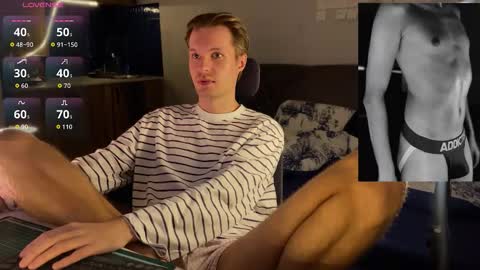 Snapshot of leonnextdoor chatting on 02.20.26 Leon online show from 02.20.26