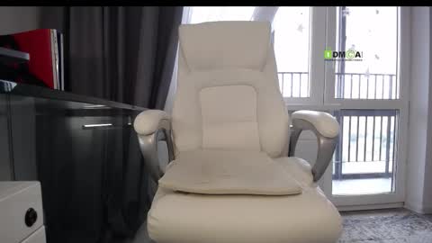 Snapshot of leraooook chatting on 09.30.25 Lera online show from 09.30.25