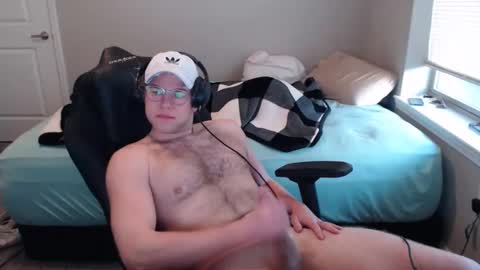 Snapshot of leroy_lew chatting on 01.01.25 leroy_lew online show from 01.01.25