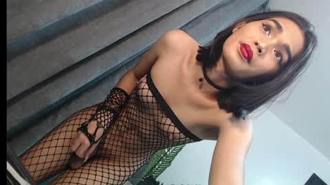 Trisha18 online show from 02.04.25