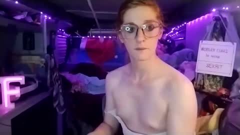 LesleyGumGrass- The Boring Trans girl online show from 02.24.25