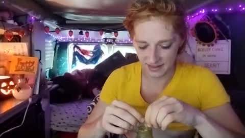 LesleyGumGrass- The Boring Trans girl online show from 09.21.25