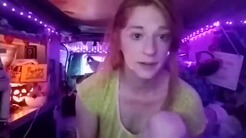 LesleyGumGrass- The Boring Trans girl online show from 10.24.25