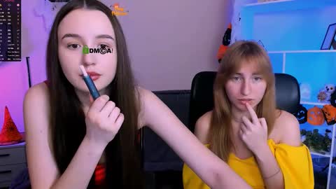 leslie_bird online show from 11.04.25