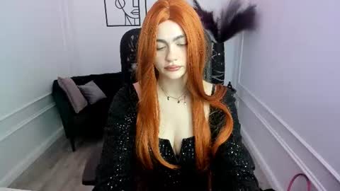 lesliemineg online show from 10.09.25