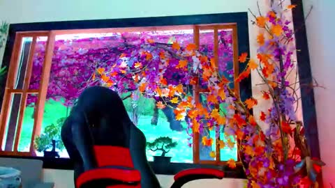 Snapshot of lesly_zafiro chatting on 10.24.25 lesly_zafiro online show from 10.24.25