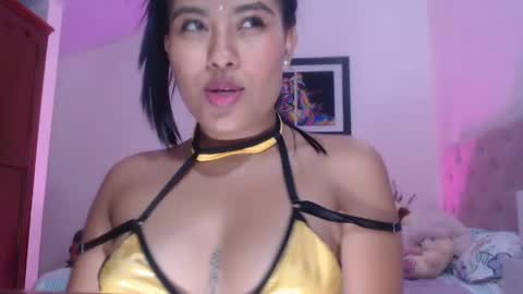 Snapshot of leslyandika chatting on 02.08.25 LeslyAndika online show from 02.08.25