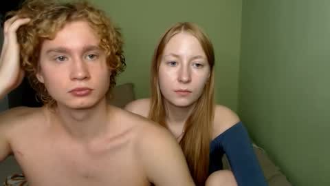 Snapshot of lessyxjhony chatting on 10.19.25 Alisa Jhony online show from 10.19.25