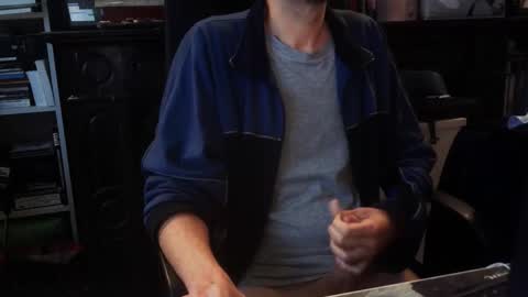 Vampiro Diurno online show from 10.10.25