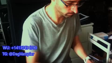 Vampiro Diurno online show from 12.01.25