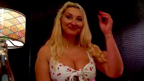 leticiareys online show from 12.18.25