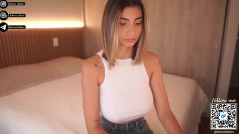 Snapshot of letiziafulkers1 chatting on 10.22.25 Letizia Fulkers online show from 10.22.25