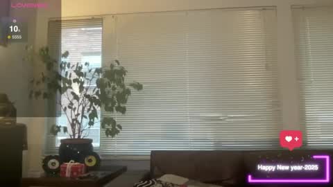 Snapshot of letloverule63 chatting on 01.05.25 letloverule63 online show from 01.05.25