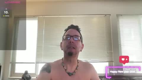 Snapshot of letloverule63 chatting on 03.10.25 letloverule63 online show from 03.10.25