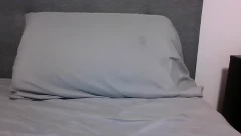 Snapshot of lets_play143 chatting on 11.10.25 lets_play143 online show from 11.10.25