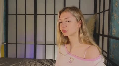 Snapshot of lettablush chatting on 01.16.25 letta online show from 01.16.25