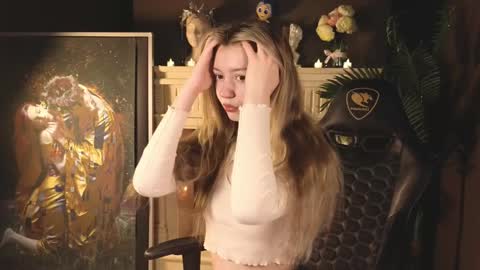 Snapshot of lettablush chatting on 01.18.25 letta online show from 01.18.25