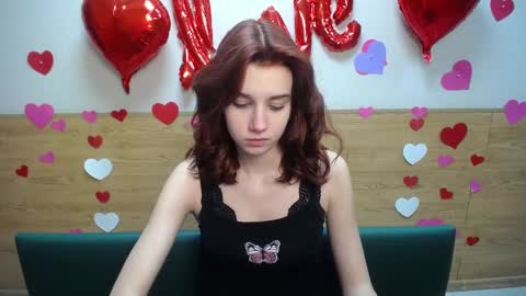 letty_curly online show from 02.21.25