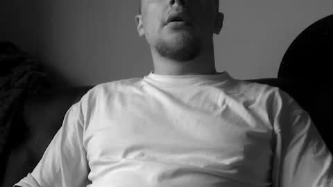 Snapshot of lev1ngston chatting on 12.03.25 lev1ngston online show from 12.03.25