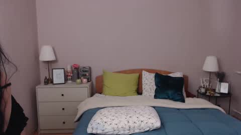 Snapshot of leveme2night chatting on 03.09.25 Mary online show from 03.09.25