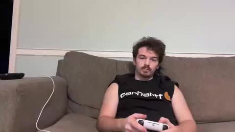 Snapshot of levi071302 chatting on 01.07.25 Jacob online show from 01.07.25