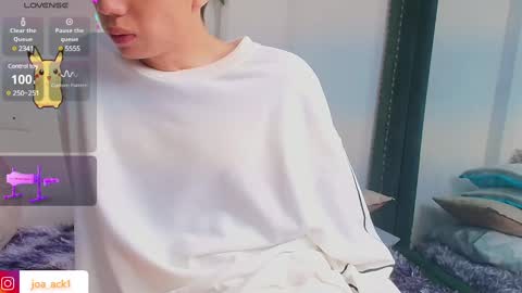 Levi  online show from 03.12.25