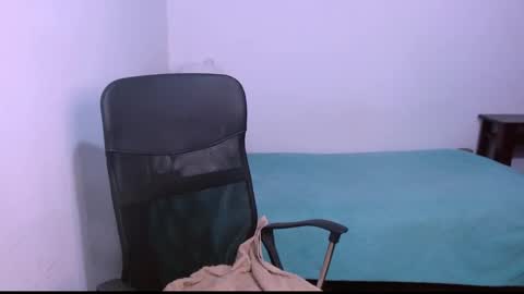 Snapshot of levii_7 chatting on 11.02.25 0600AM-1200PM - online show from 11.02.25