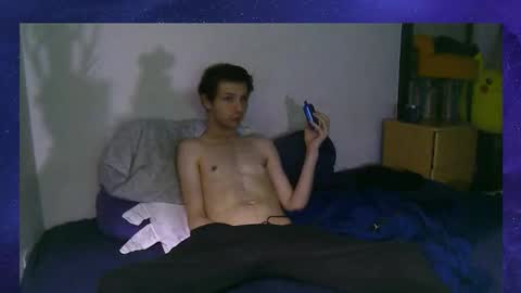 Snapshot of levitt97 chatting on 11.06.25 levitt97 online show from 11.06.25