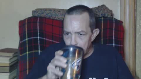 Snapshot of levon48 chatting on 12.08.24 levon48 online show from 12.08.24