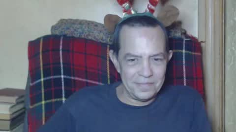 Snapshot of levon48 chatting on 12.21.24 levon48 online show from 12.21.24