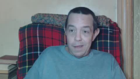 Snapshot of levon48 chatting on 12.25.24 levon48 online show from 12.25.24