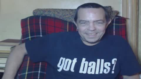 Snapshot of levon48 chatting on 12.27.24 levon48 online show from 12.27.24