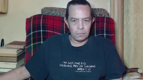 Snapshot of levon48 chatting on 01.04.25 levon48 online show from 01.04.25