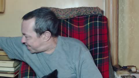 Snapshot of levon48 chatting on 01.12.25 levon48 online show from 01.12.25