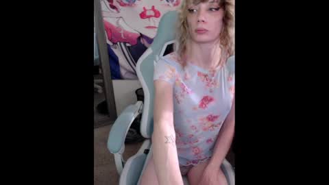 Snapshot of lewdy_booty chatting on 01.11.25 lewdy booty online show from 01.11.25
