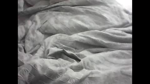 leweylewy online show from 10.29.25