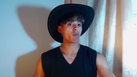 Snapshot of lewis_ly chatting on 02.06.26 i am lewis ly EDUARDO MEMDOZA15 online show from 02.06.26