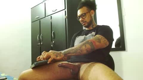 Lewis Strong online show from 09.15.25